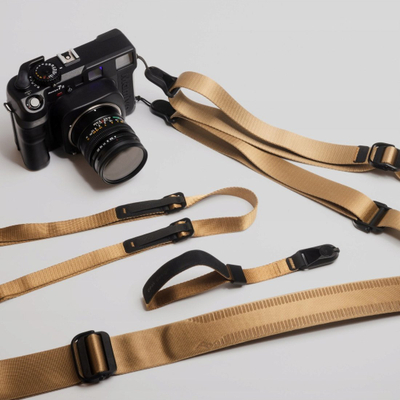 Ремен за камера Peak Design Slide Lite, за DSLR и безогледални камери, боја којот