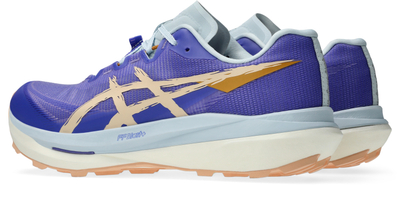 Atlete trail Asics Fujispeed 4, unisex, vjollcë me të bardha