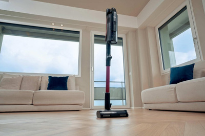 Fshesë me korrent vertikale Hoover HF610HX 011, pa kabllo, 40 min, 0.7L, e zezë