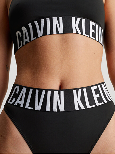 Të brendshme për femra Calvin Klein, të zeza