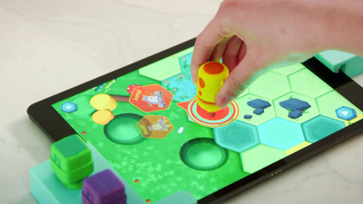 Set loje programimi PlayShifu Tacto Coding STEM, interaktiv për tablet, 7 copa, shumëngjyrësh