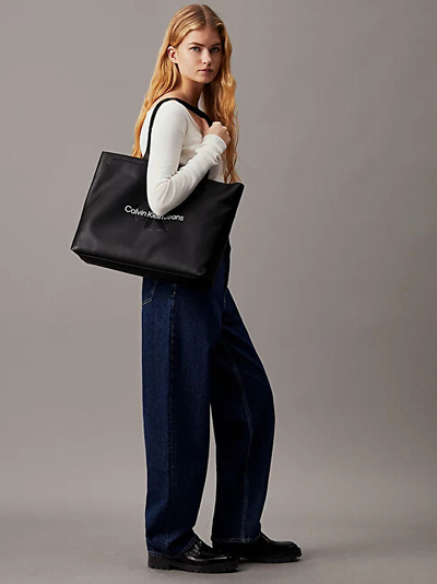 Çantë për femra Calvin Klein, e zezë