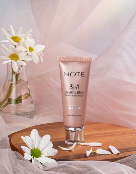 Krem pudër Note 3in1 Healthy Skin Tinted Moisturizer, SPF 50+, 30ml