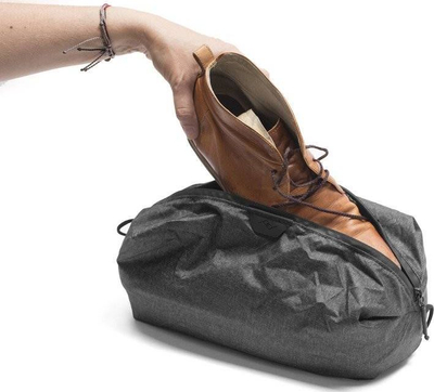 Кеса за чевли Peak Design Shoe Pouch BSP-CH-2, најлон водоотпорен, преклоплива, темно сива