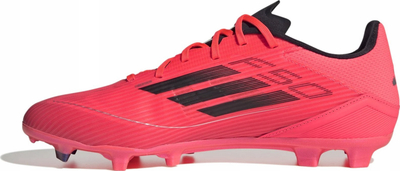 Kopa futbolli Adidas F50 League FG MG IE0602, për fushë natyrale dhe sintetike, rozë