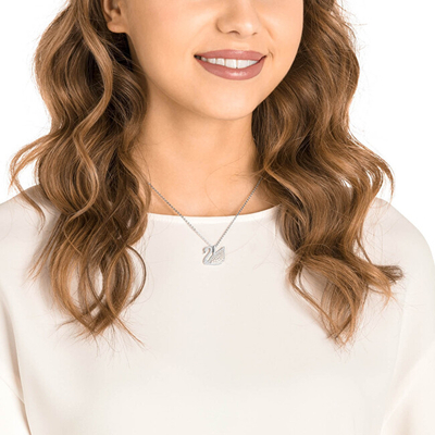 Qafore Swarovski SWAN 5411791, woman