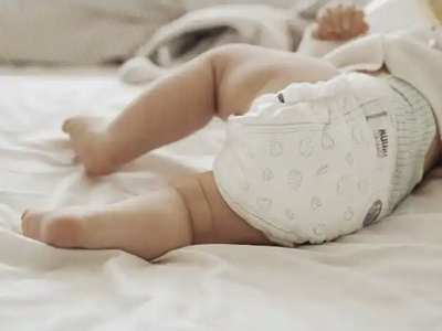 Pelenë bebe Moomin Baby, masa 5 10-16kg, 40 copë, e bardhë
