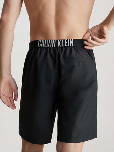 Mbathje për meshkuj Calvin Klein, të zeza