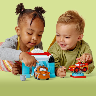 Lodër ndërtimi LEGO Duplo 10996 Cars, lavazh makinash, 2+ vjeç, shumëngjyrëshe