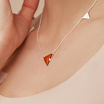 Qafore Praqia Triangle N6270