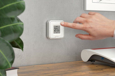 Ndërprerës smart shpie AVM FRITZ!DECT 440, 4 butona, ekran E-Paper, i bardhë