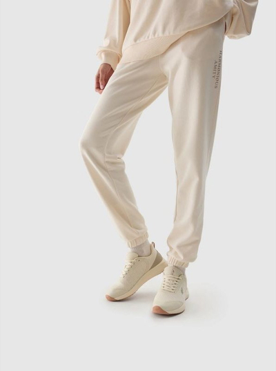 Pantallona treningu 4F 4FWSS24TTROF665, French terry, regular fit, bezhë e çelët