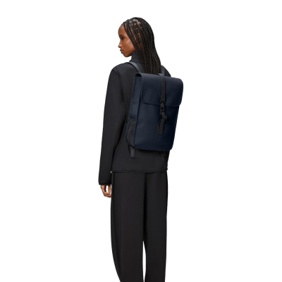 Çantë shpine Rains Backpack Mini, e vogël, që s’e zë uji, blu e errët