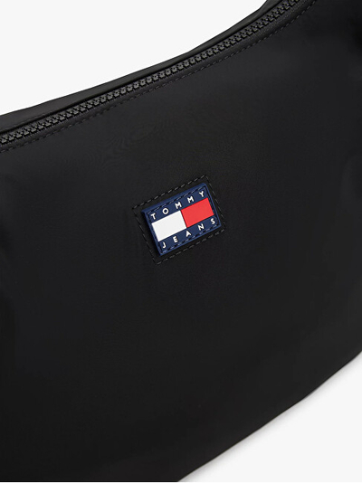 Çantë për femra Tommy Hilfiger, e zezë