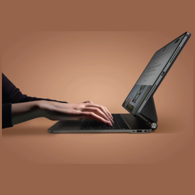 Këllëf me tastierë Uniq Venno Pro Magnetic Smart për iPad Pro 11\" M4 2024, me qëndrim, ngjyrë karamel