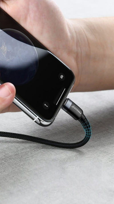 Kabllo karikimi Feegar Evolution, USB C në Lightning, 1 m, 20W, e zezë