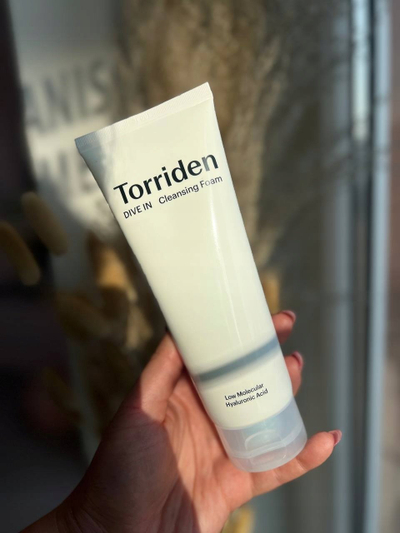 Пенка за чистење лице Torriden Dive-in, хијалуронска киселина, 150 ml