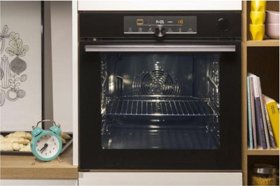 Furrë Gorenje BO6737E02BG, e zezë