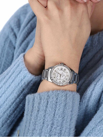 Orë dore Bulova Marine Star Quartz 96R232