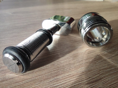 Çelës rubineti Elio Luvio S951 109, për rubinet dhe dush dore, krom