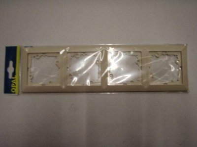 Kornizë me 4 ndarje Opal Perla, IP 20, bezhë