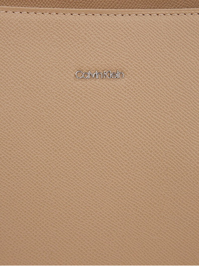 Çantë për femra Calvin Klein, kafe