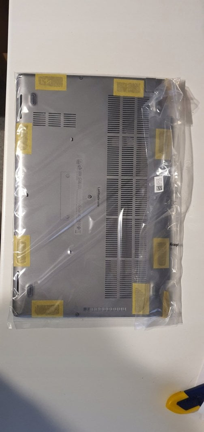 Set mirëmbajtjeje Dell ASSY Door WWAN