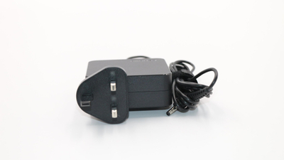 Karikues Lenovo 01FR155, 65W, për laptop, i zi