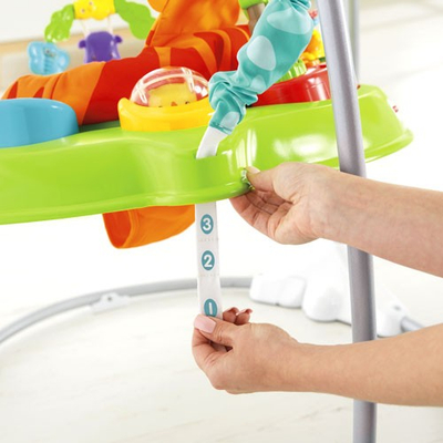 Kërcyes për bebe Fisher Price Roarin' Rainforest Jumperoo, rrotullim 360°, lartësi e rregullueshme, me ngjyra