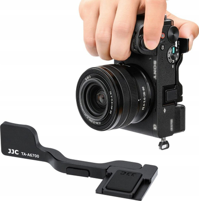 Grip dore dhe battery grip JJC TA A6700, për Sony A6700, i zi
