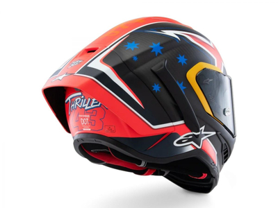 Helmeta moto Alpinestars Supertech R10 Miller Limited Edition, karboni, rrugë dhe pistë, e zezë me të kuqe fluor dhe blu mat