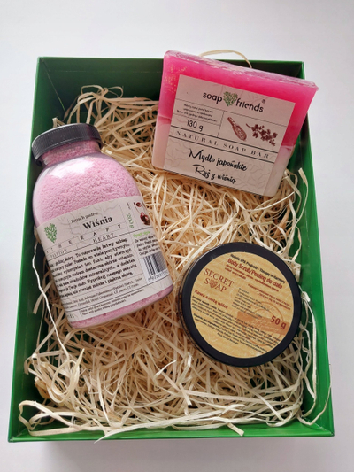 Pluhur banje Soap&amp;friends Bath Powder Cherry, 200g, me erë qershie, rozë