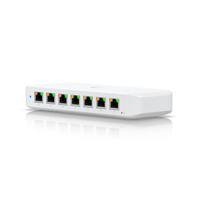 Свитч Ubiquiti Ultra 60W, управуван L2, гигабитен PoE, бел