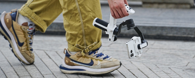 Stabilizator për telefon FeiyuTech SCORP Mini, me 3 akse, me kuti transporti, i zi