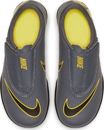 Këpucë futbolli Nike Mercurial për kalamoj, për fusha me bar të fortë, gri