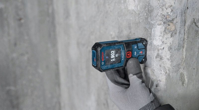 Ласерски далномер Bosch GLM 40-31 Professional, опсег на мерење 40m, светол екран, сина боја