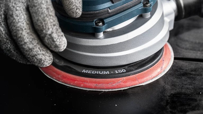 Pllakë multi-hole Bosch EXPERT, 150mm, fortësi mesatare M8 + 5/16, e zezë me të kuqe