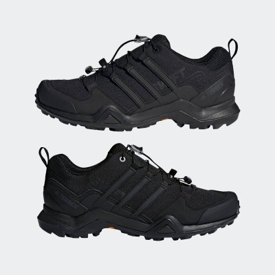 Këpucë hiking Adidas Terrex Swift R2, të lehta, taban me kapje, ngjyrë e zezë