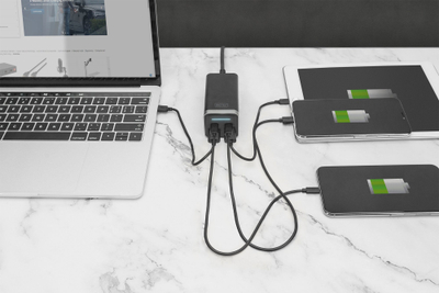 Karikues muri Digitus me 4 porta, 65W GaN, USB‑C edhe USB‑A, i zi
