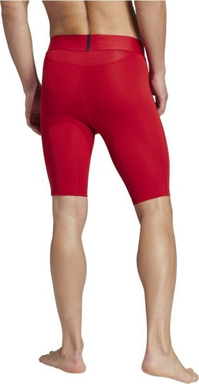 Shorts sportivë meshkuj adidas TechFit M JP1464, kompresiv, termoaktiv Aeroready, të kuq