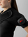 Mbështjellës termik për shpatull Hyperice Venom 2 Shoulder, me vibrim, me Bluetooth, i zi