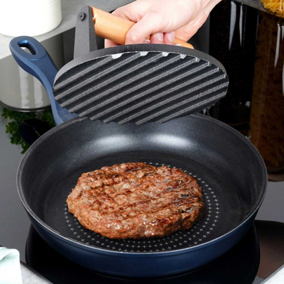 Shtypëse burgeri Vilde CAST LINE, gize, 17.5 cm, me dorezë druri