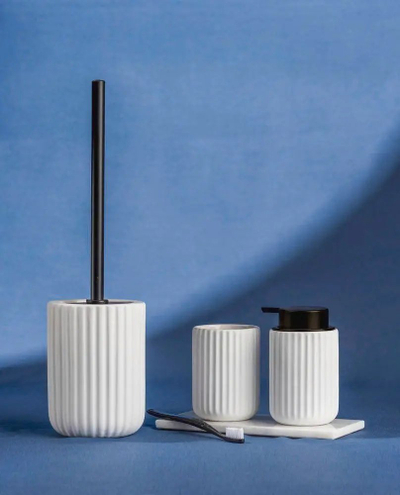 Dozator sapuni Home24 Belluno, plastik, i bardhë