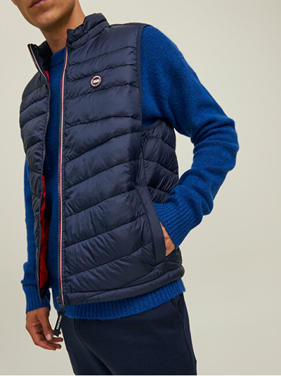 Елек Jack&Jones 12211790 Темно сино сако Детали: КОНТРАСТЕН ПАТЕНТ