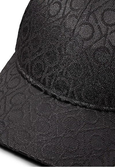 Kapele për femra Calvin Klein, e zezë