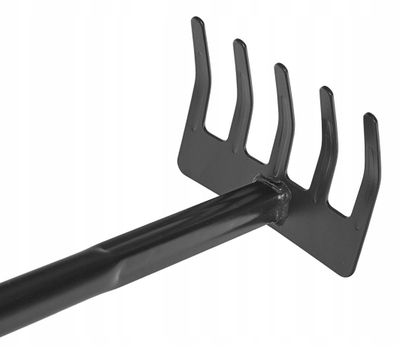Hark dore kopshti Skaut 24/96, 5 dhëmbë metalikë, dorezë plastike ergonomike, i zi