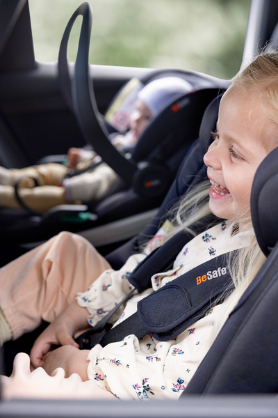 Ulëse auto BeSafe Beyond, ISOfix, deri 22kg 125cm, e zezë