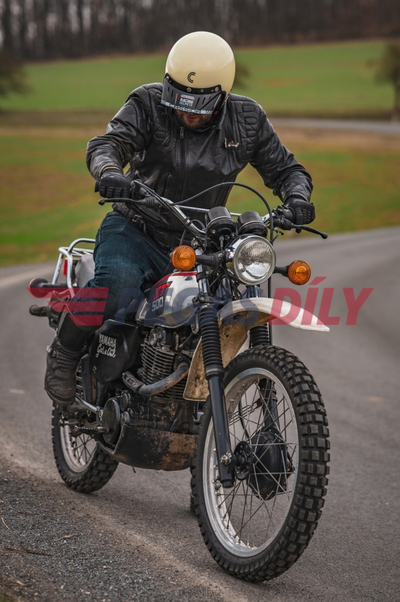 Helmetë moto CASSIDA Eso Forty Nine, e hapur neo retro, krem e zezë, 2026