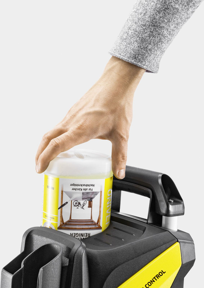 Lavastres me presion Karcher K 5 Smart Control, Bluetooth, me ekran LCD, i verdhë