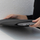 Këllëf Native Union Stow Slim për MacBook 15\"/16\", gri
